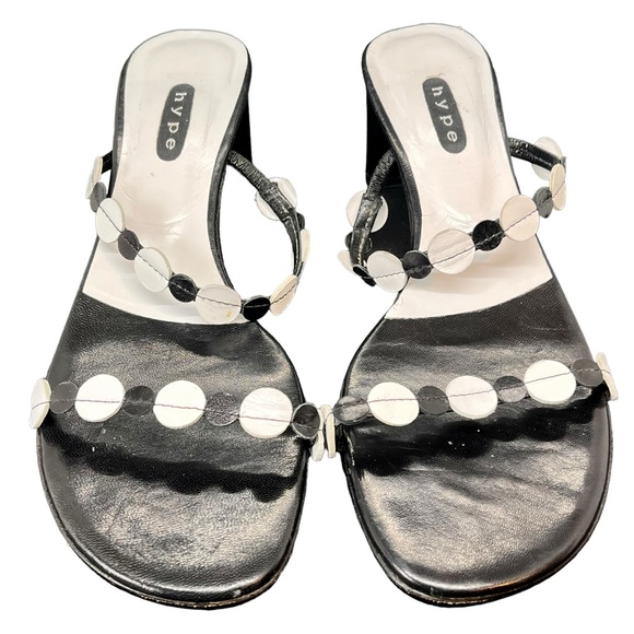 Hype Black & White Heeled Strappy Sandals Circle Straps 2" Cuban Heels Size 6.5 - Picture 2 of 11